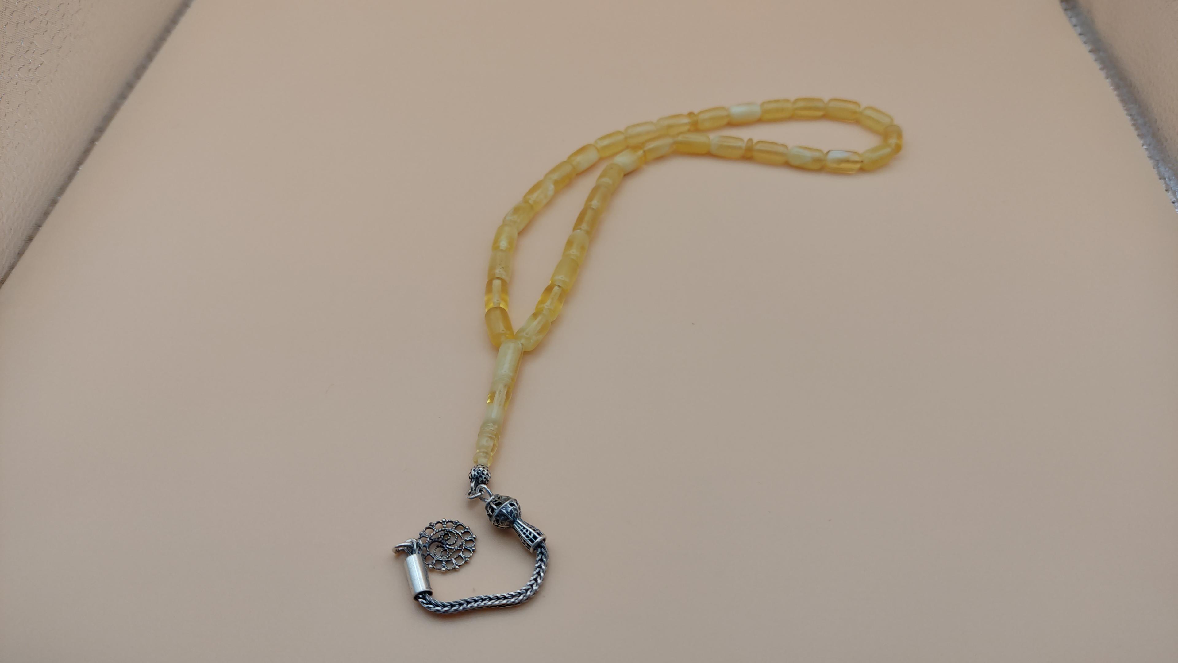 Świecący bursztyn bałtycki Misbaha